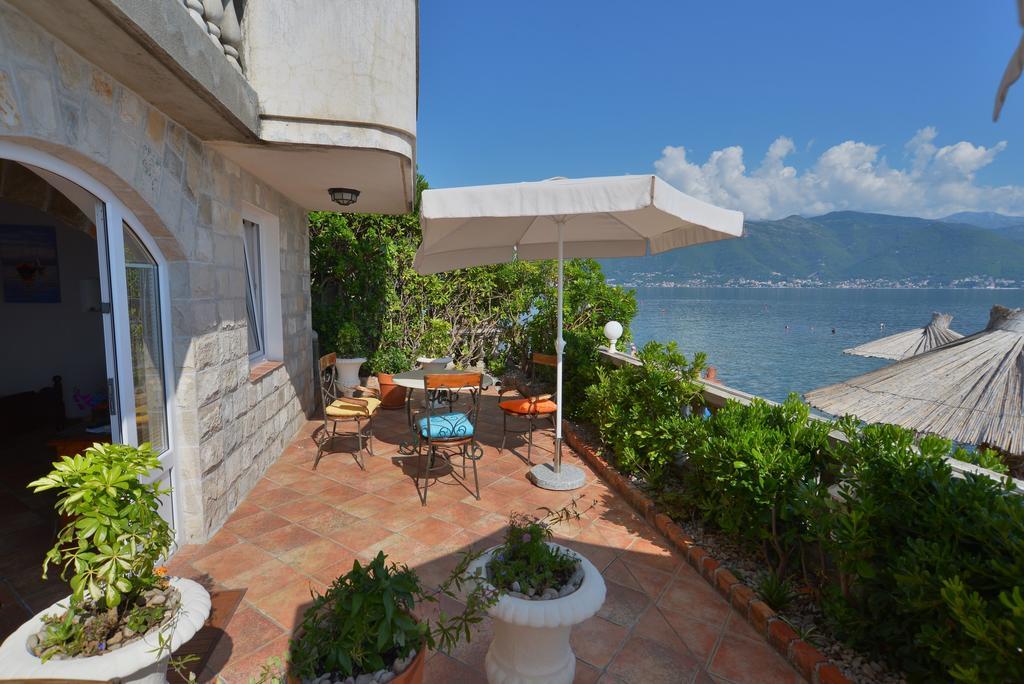 Apartments Palace Mira Mare Tivat Cameră foto